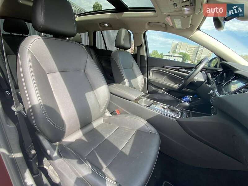 Купе Buick Regal 2018 в Черкассах