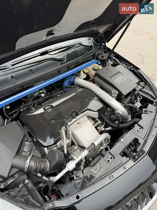 Седан Buick Regal 2014 в Днепре