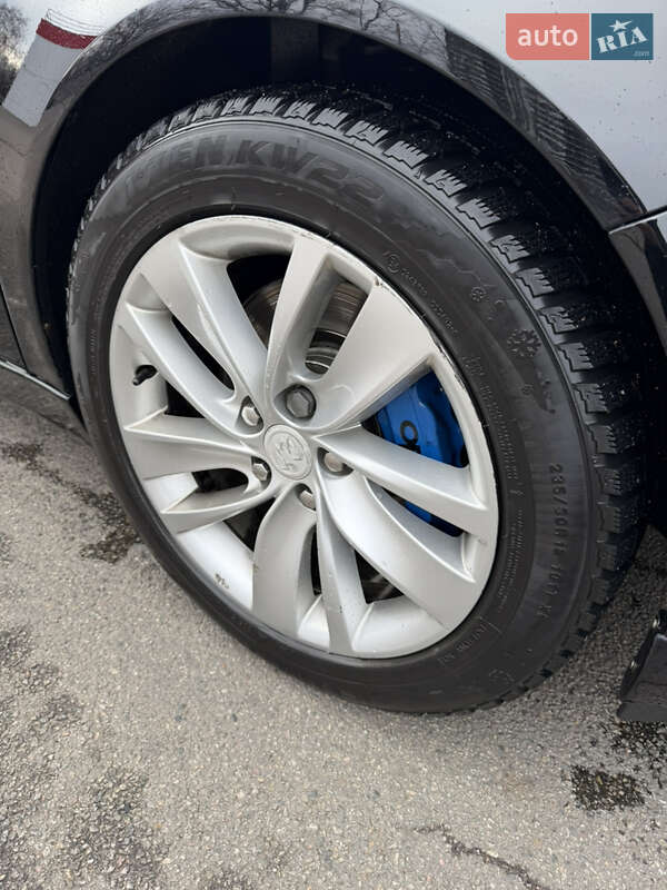 Седан Buick Regal 2014 в Днепре