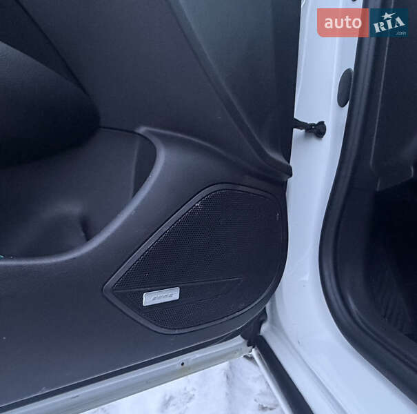 Седан Buick Regal 2018 в Киеве фото 17 Седан Buick Regal 2018 в Киеве