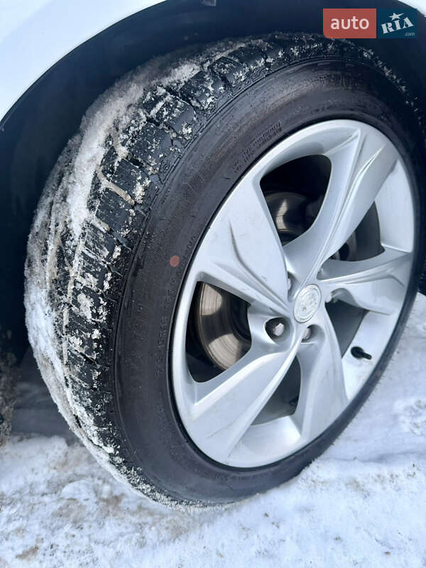 Седан Buick Regal 2018 в Киеве фото 24 Седан Buick Regal 2018 в Киеве