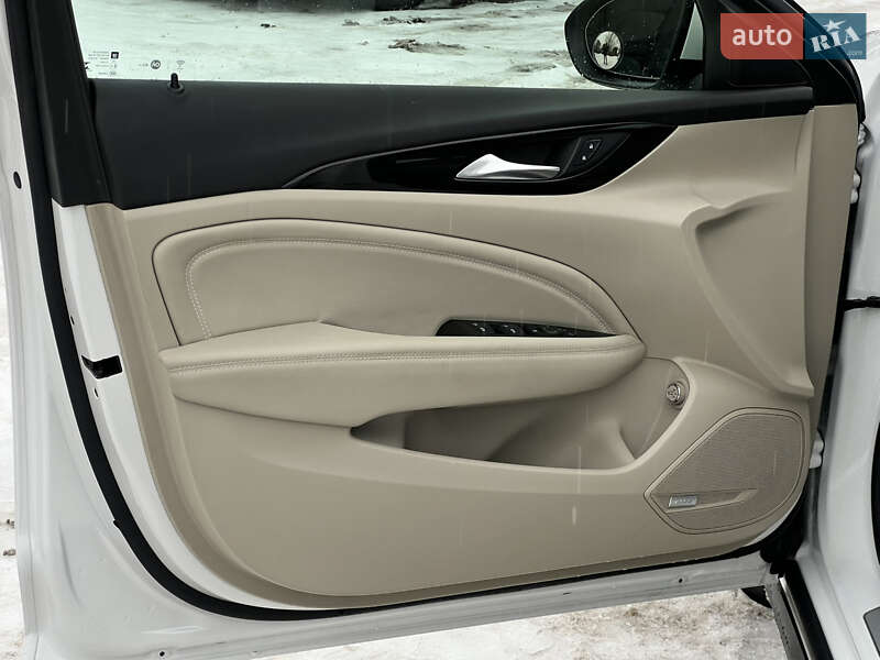 Седан Buick Regal 2018 в Києві