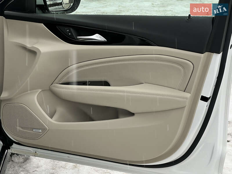 Седан Buick Regal 2018 в Києві