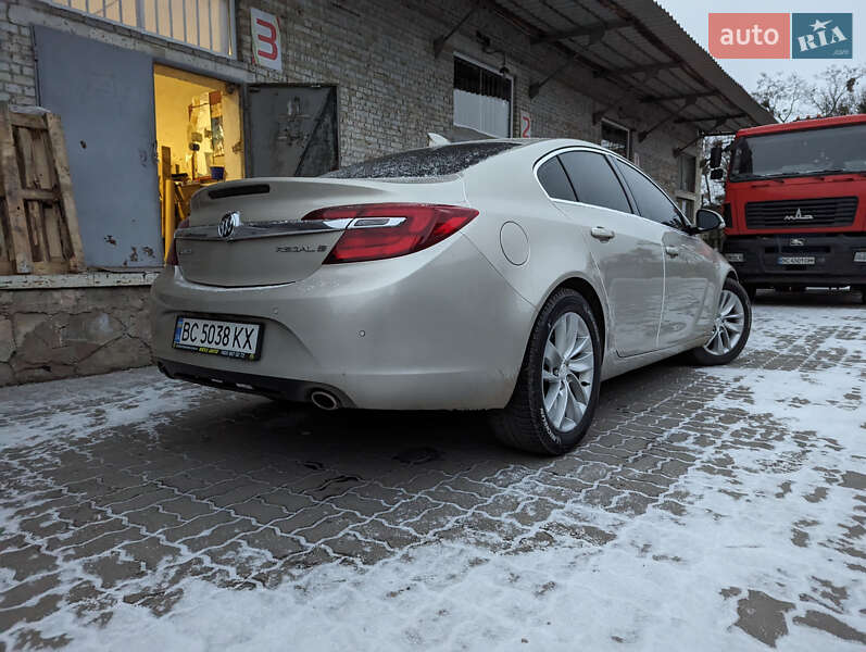 Седан Buick Regal 2016 в Шептицькому