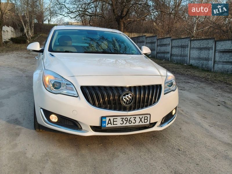 Седан Buick Regal 2013 в Дніпрі