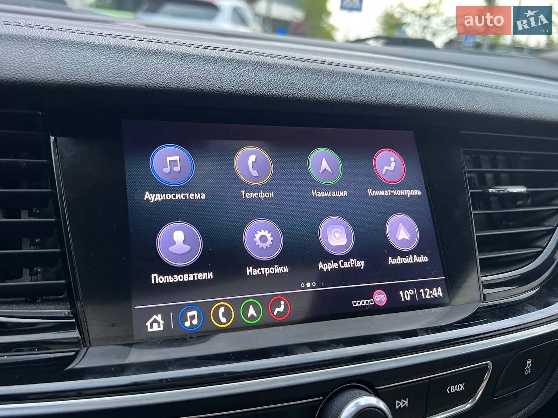 2018 Buick Regal - мініатюра 16