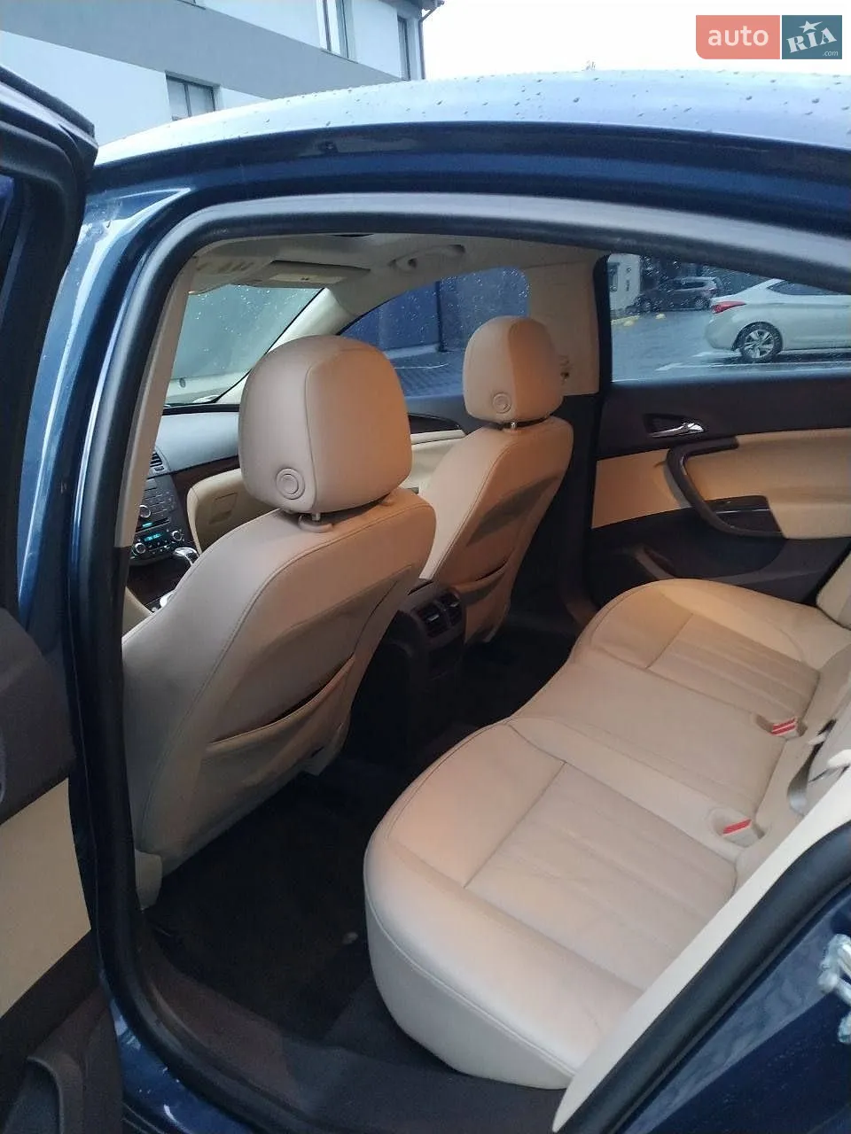 2010 Buick Regal - мініатюра 10