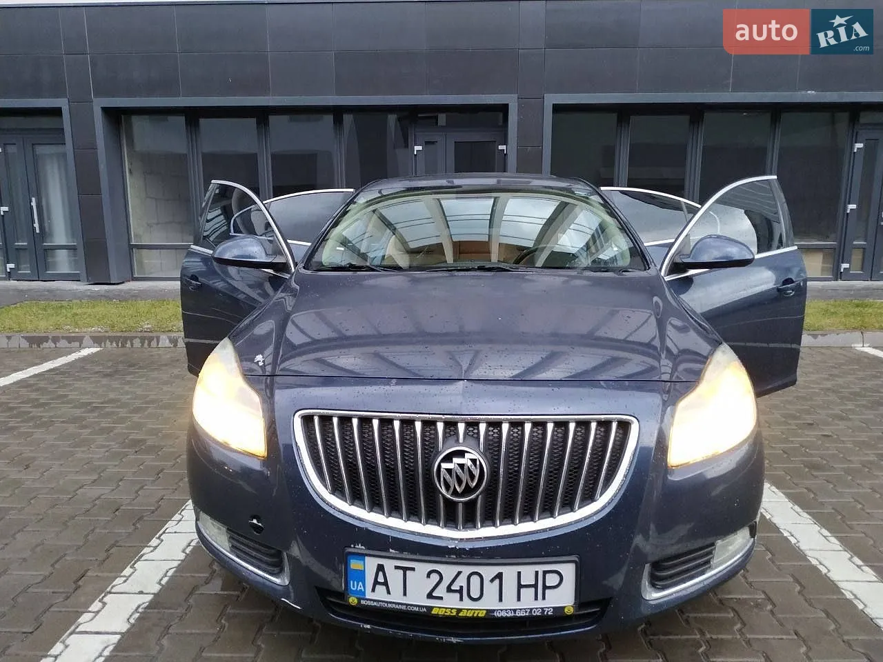 2010 Buick Regal - мініатюра 2