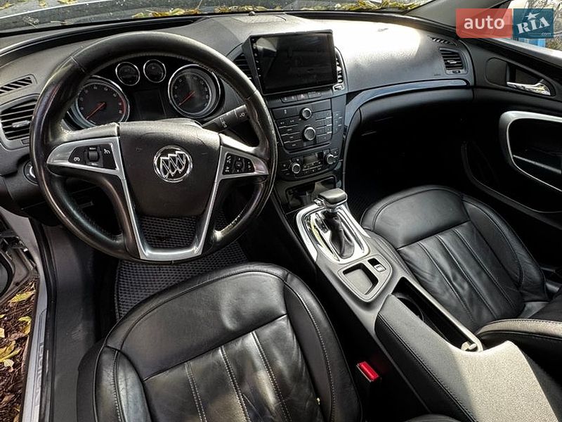 Седан Buick Regal 2011 в Львові