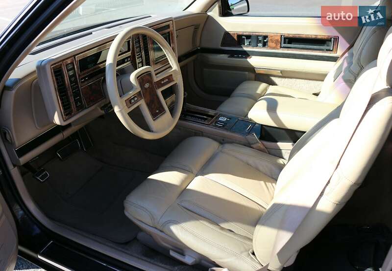 Купе Buick Riviera 1989 в Києві