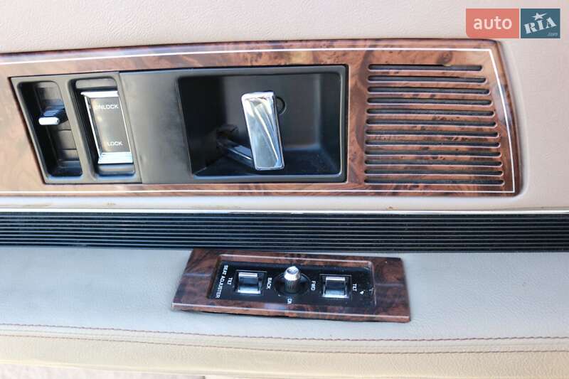 Купе Buick Riviera 1989 в Києві