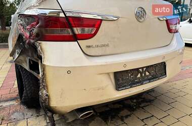 Седан Buick Verano 2012 в 