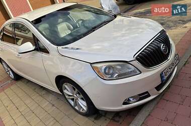 Седан Buick Verano 2012 в 