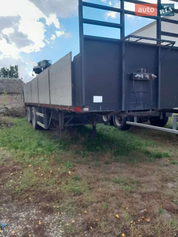 Бортовий напівпричіп Bulthuis TSTA 1997 в Краматорську