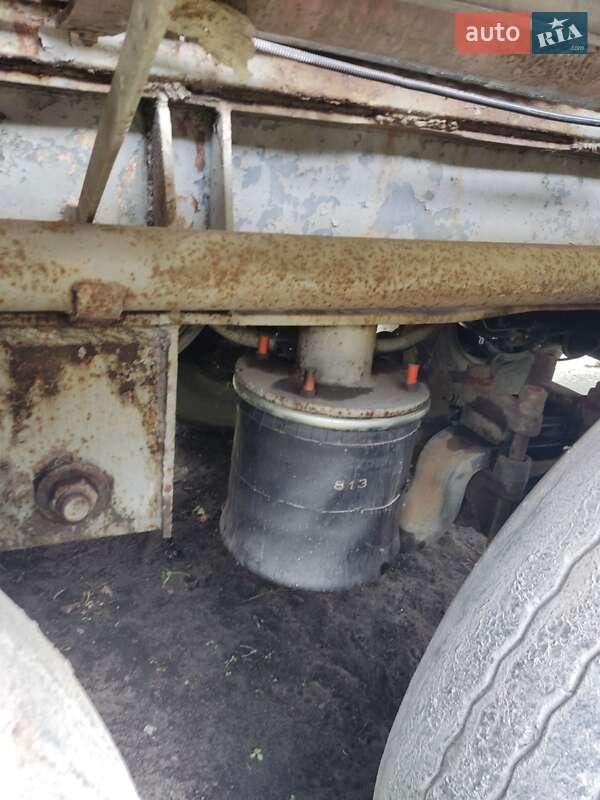 Цистерна напівпричіп Burg Burg 1989 в Кременчуці