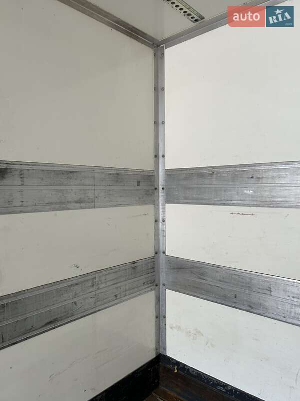 Изотермическая будка Burg Burg 2005 в Киеве