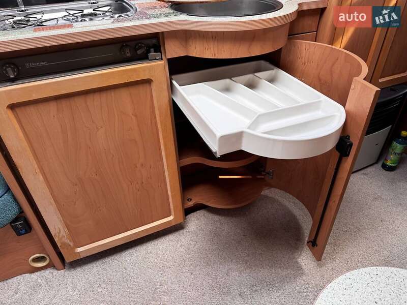 Дом на колесах Burstner LUX 2001 в Тернополе фото 24 Дом на колесах Burstner LUX 2001 в Тернополе