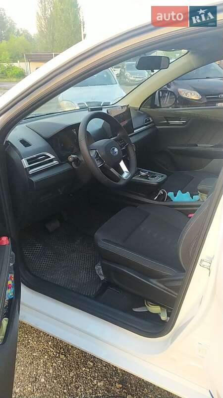 Хетчбек BYD E2 2022 в Дніпрі фото 14 Хетчбек BYD E2 2022 в Дніпрі