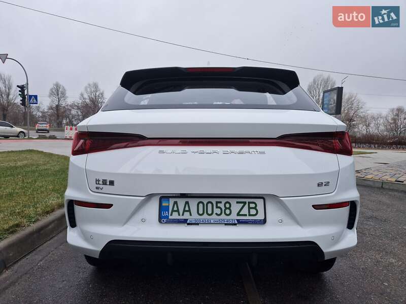 Хэтчбек BYD E2 2023 в Киеве