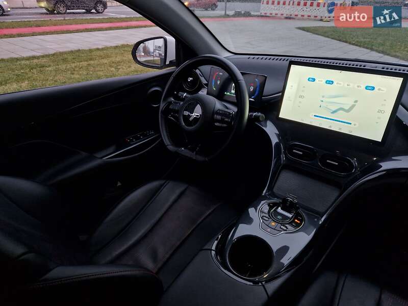 Хэтчбек BYD E2 2023 в Киеве