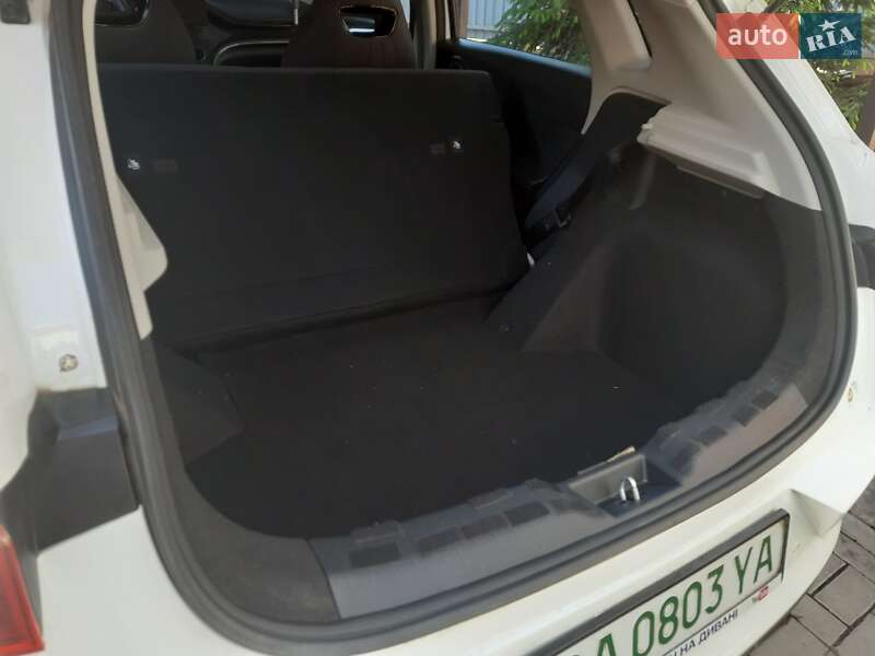 Хэтчбек BYD E2 2023 в Кропивницком фото 11 Хэтчбек BYD E2 2023 в Кропивницком