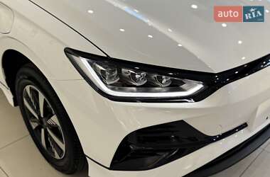 Хэтчбек BYD E2 2025 в 