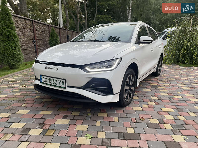 BYD E2 2023