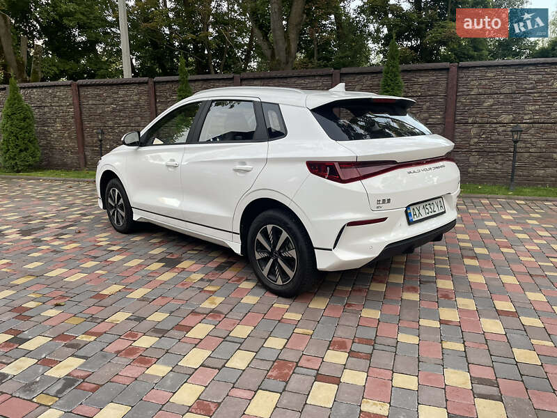 Внедорожник / Кроссовер BYD E2 2023 в Киеве