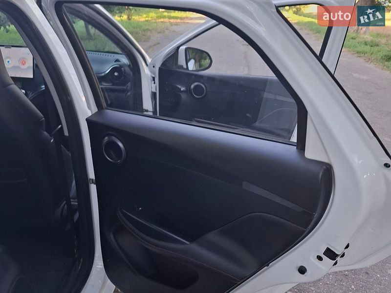 Хетчбек BYD E2 2025 в Теплодарі
