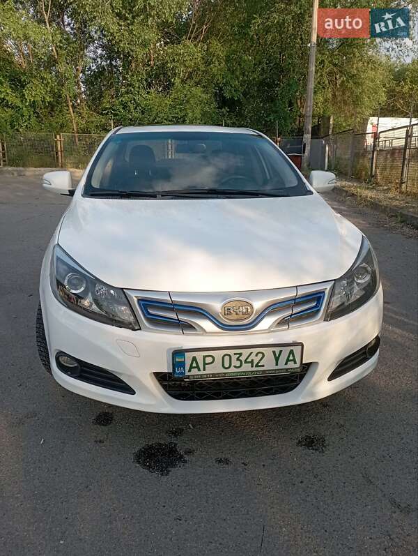 Седан BYD E5 2016 в Запорожье