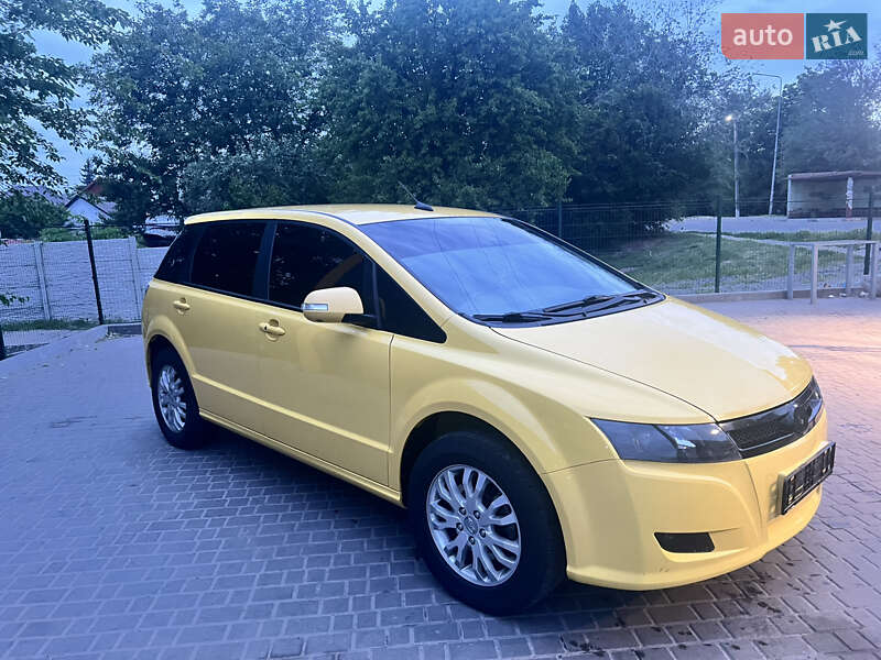 Хэтчбек BYD E6 2014 в Днепре фото 2 Хэтчбек BYD E6 2014 в Днепре