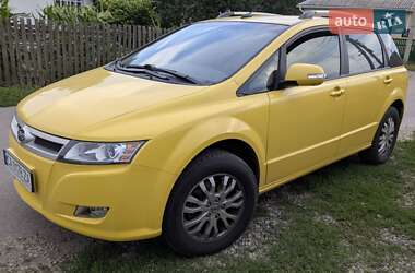 Хэтчбек BYD E6 2014 в Черкассах