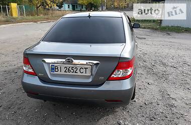 Седан BYD F3 2013 в Хороле