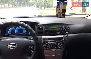 Седан BYD F3 2013 в 