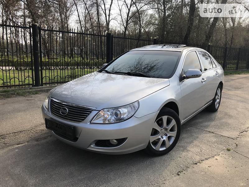BYD F6 2011 года