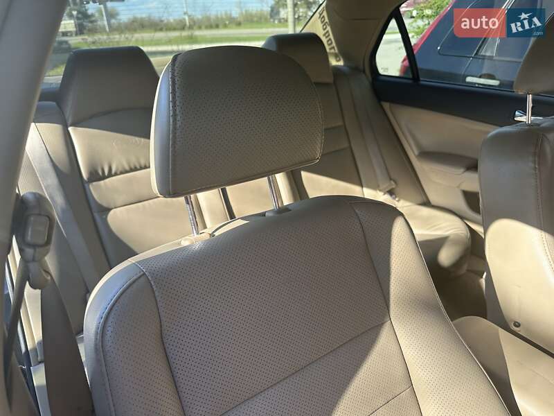 Седан BYD F6 2011 в Днепре