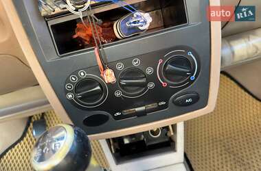 Хэтчбек BYD Flyer 2006 в 