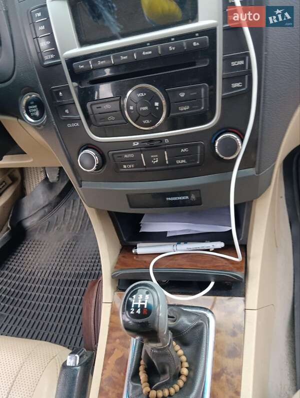 Седан BYD G6 2013 в Прилуках