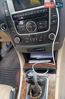 Седан BYD G6 2013 в Прилуках