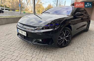 Седан BYD Han 2023 в 