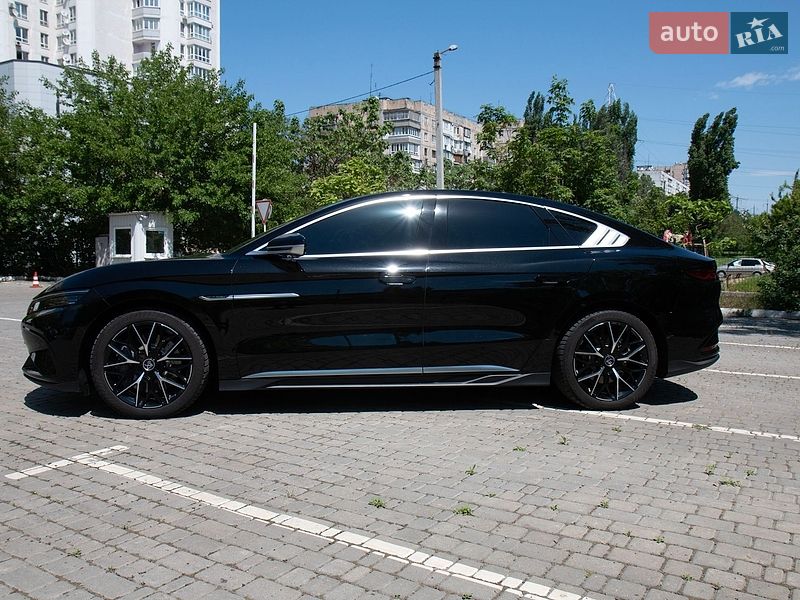 Седан BYD Han 2022 в Одесі