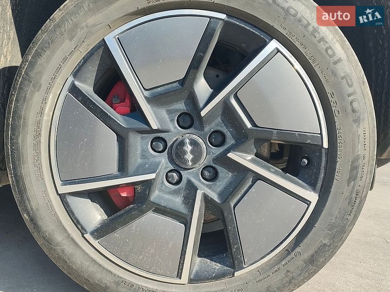Внедорожник / Кроссовер BYD Leopard 3 2025 в Киеве