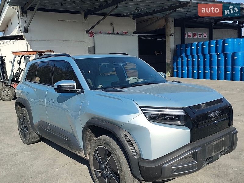 Внедорожник / Кроссовер BYD Leopard 3 2025 в Киеве
