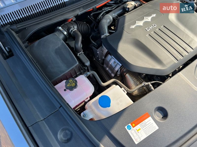 Внедорожник / Кроссовер BYD Leopard 5 2025 в Ужгороде