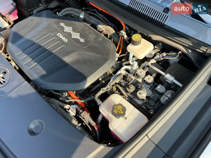 Внедорожник / Кроссовер BYD Leopard 5 2025 в Ужгороде