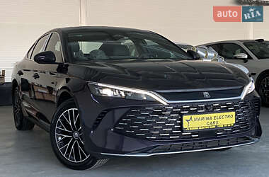 Седан BYD Qin L 2024 в Погребах