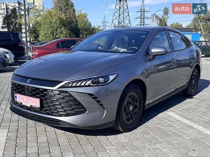 Седан BYD Qin Plus 2025 в Дніпрі
