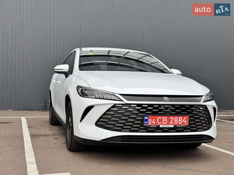 Седан BYD Qin Plus 2025 в Киеве