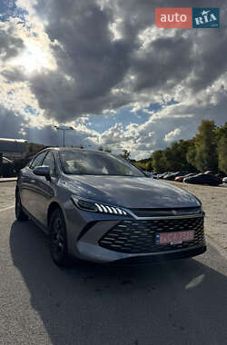 Седан BYD Qin Plus 2025 в 