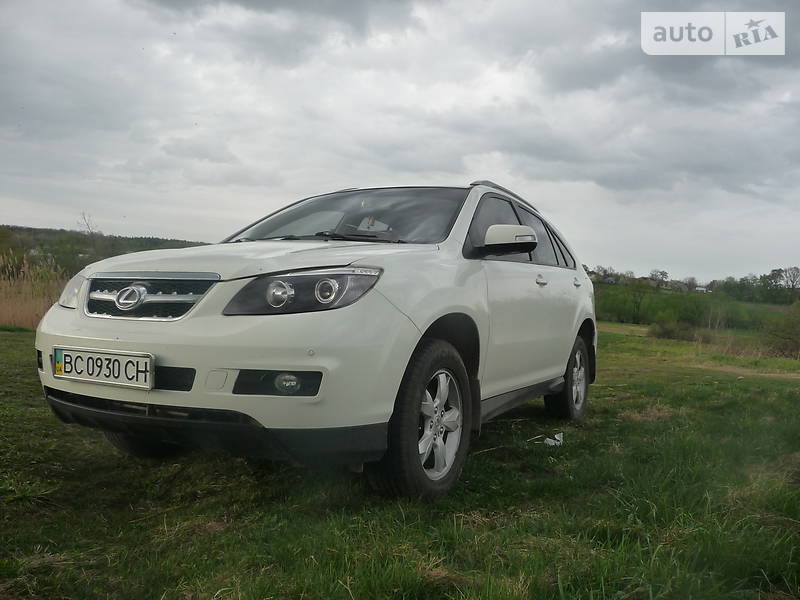Внедорожник / Кроссовер BYD S6 2012 в Бориславе